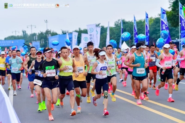 十年宁马 | 13000跑者用青春脚步丈量黄河金岸美丽吴忠