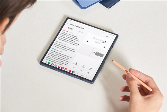 三星Galaxy Z Fold6：AI赋能大屏生产力 折叠屏体验再进化