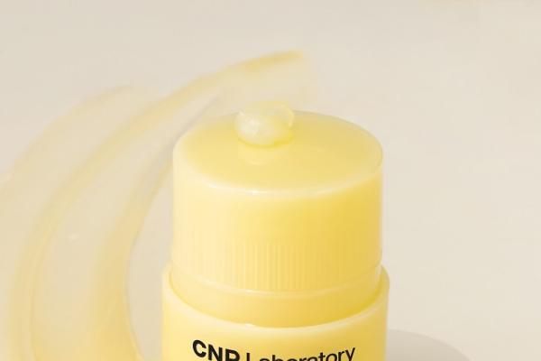 CNP蜂胶黄胖子[1]重磅上市，为你带来全新六效合一的唇部护理方案