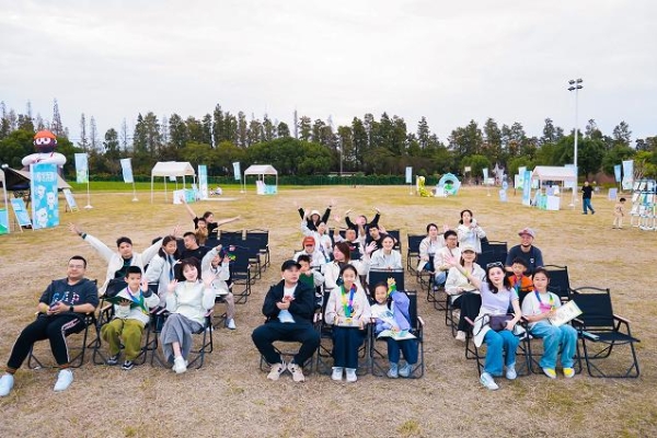 目立康“户外2小时”视觉周，守护儿童青少年清晰视野 