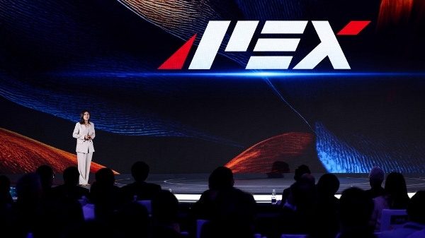 DTC2024 TCL华星宣布量产印刷OLED专显屏并发布全新技术品牌APEX