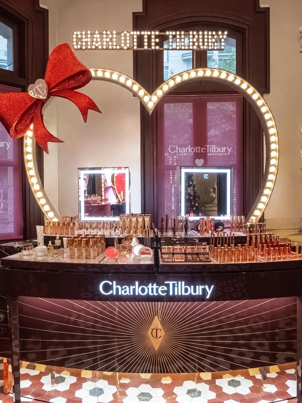  星愿礼遇 爱意无边 HARRODS与CHARLOTTE TILBURY惊喜联袂 共同开启节日礼遇季