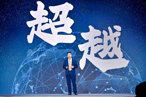  前三季度海外营收同比增长超40%，名创优品IP战略助推盈利能力提升