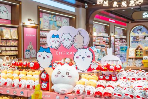 MINISO LAND成都壹号店开业，携手代言人陈飞宇见证品牌焕新