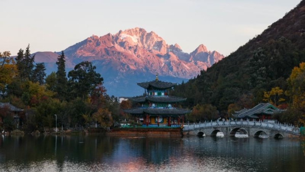 丽江备足“文旅大餐”迎春节