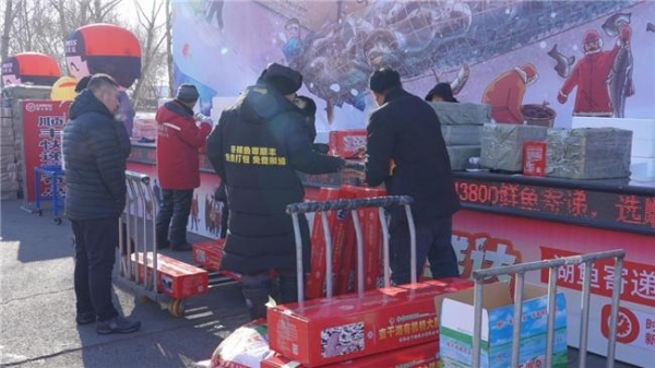 年货节暖意来袭！用10万+个村级合作点，讲述顺丰“下沉与上行”的故事