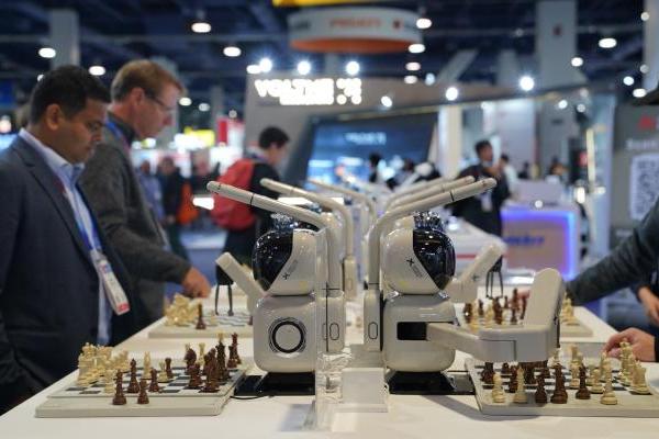  CES 2025现场：元萝卜借科技赋能，让中国文化与全球激情碰撞