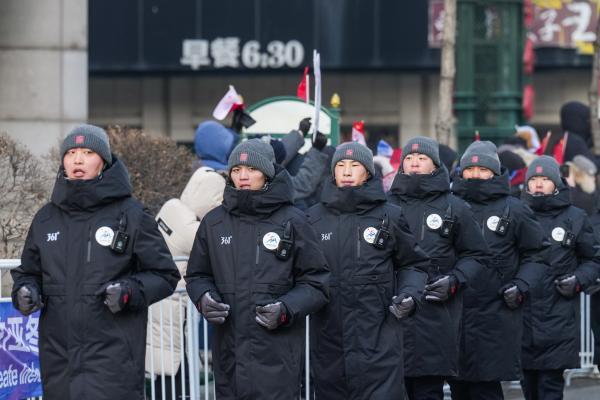 火炬传递点燃亚冬会热雪，361°与万千冰雪爱好者共赴盛会