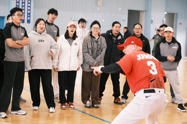 Fun At Bat中国首秀！MLB棒球公益课全面升级 