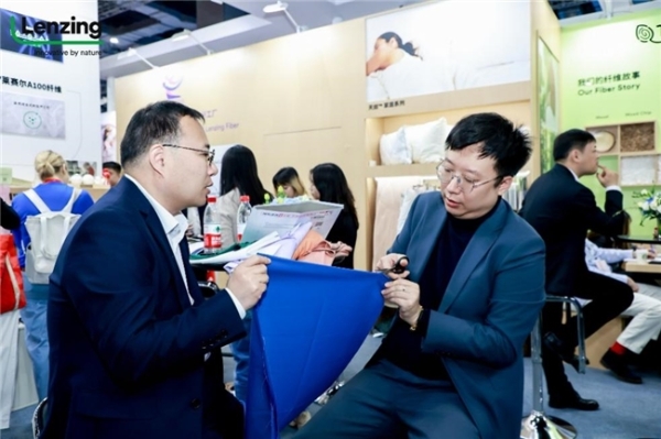 绿色科技，价值共生！兰精携高附加值产品创新方案亮相2025intertextile春夏面辅料展 