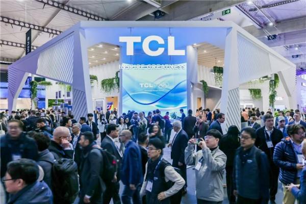 TCL携创新显示技术亮相MWC 2025，从大屏王者到全场景显示生态的跨越