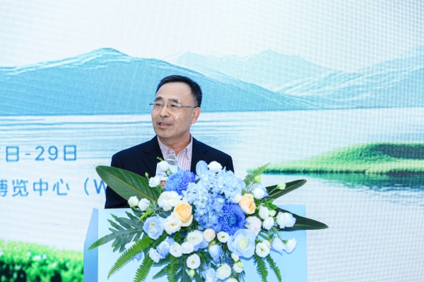  AI智启建筑新生！美的楼宇科技闪耀2025中国国际制冷展