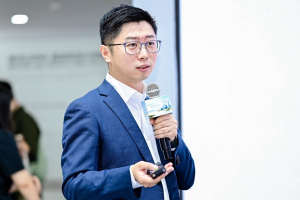  AI智启建筑新生！美的楼宇科技闪耀2025中国国际制冷展