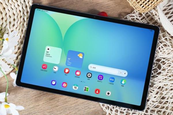  用阅读唤醒生活的诗意时刻 三星Galaxy Tab S10 FE系列预售中
