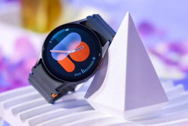 关注家人健康 不如过节送三星Galaxy Watch7给她