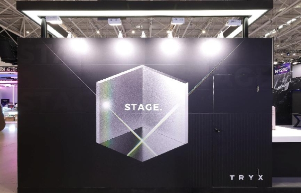 TRYX创氪星系COMPUTEX 2025现场热点直击： 全球首创、首发L型双屏舞台水冷“STAGE”