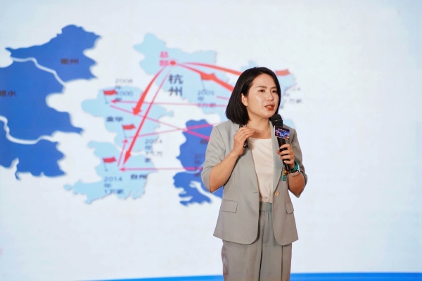  AI双引擎驱动全球贸易！百度爱采购携生态联盟为义乌商家插上“数字翅膀”