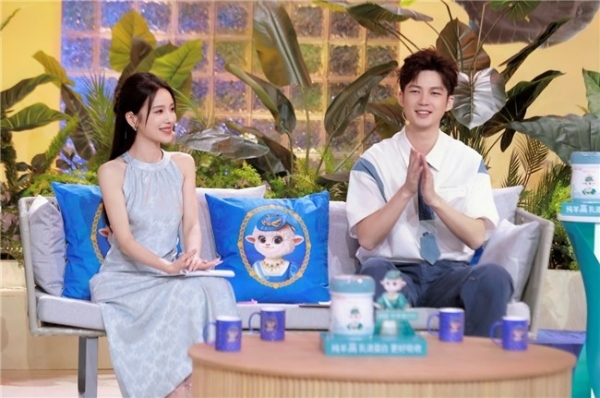 金鹰卡通卫视《三孩来了3》开播:董力自黑“爱的抽象化”,井胧接棒曹恩齐带娃