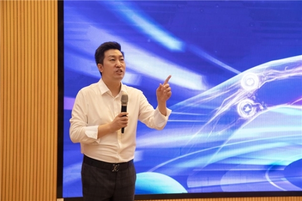 周文强 杨韵冉助阵湖南青领杯创业大赛宣讲