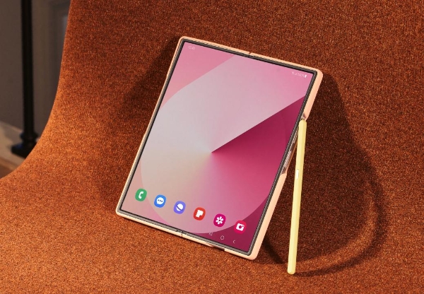 AI折叠大屏加持 三星Galaxy Z Fold6带来桌面级生产力 