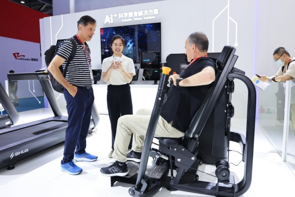 2025中国体博会震撼发布：舒华体育AI 科技创新产品引关注 