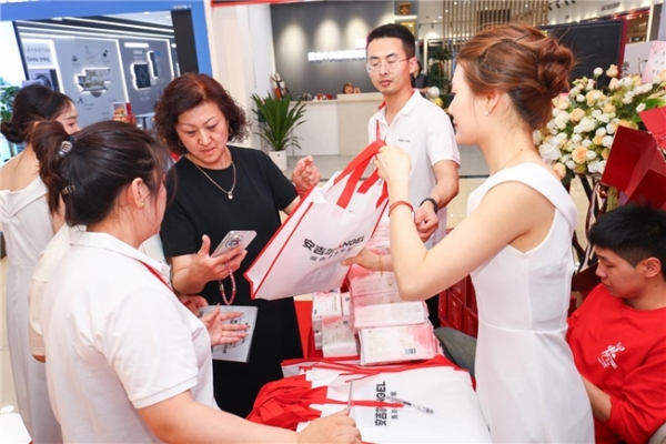 安吉尔亚洲一号店正式揭幕：沉浸式场景体验，打造净水消费新范式