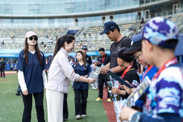  MLB CUP绍兴站圆满落幕 杭州钱江外国语实验学校斩获双冠