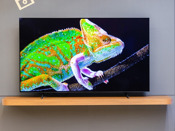 三星 S85F 电视杀疯了！AI+OLED 打造顶级视听盛宴