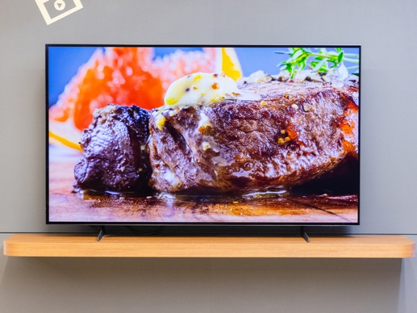 三星 S85F 电视杀疯了！AI+OLED 打造顶级视听盛宴