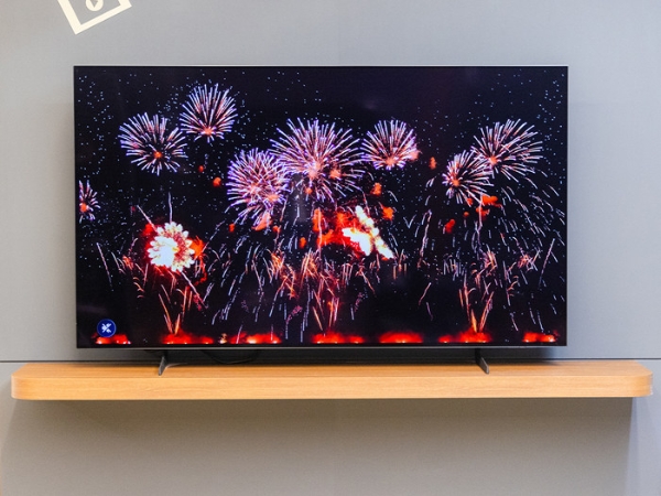 三星 S85F 电视杀疯了！AI+OLED 打造顶级视听盛宴