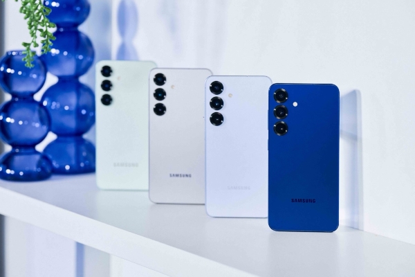 三星Galaxy S25：懂得用户需求的“小屏”旗舰