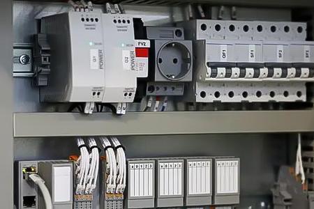 施奈仕用胶解决方案：用胶粘技术重构变频器防护标准