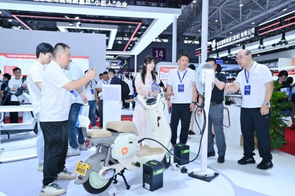雅迪华宇打造电动两轮车电驱全链路解决方案，领跑全球新能源赛道