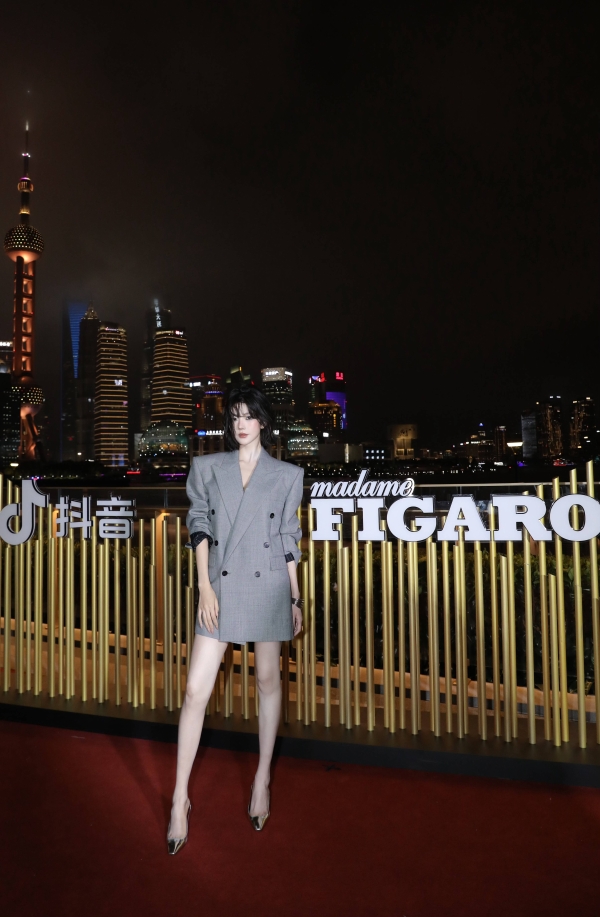  「热爱由我」费加罗Herself之夜，外滩星光与女性力量同频闪耀