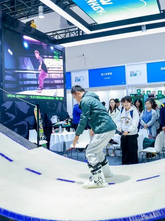  向世界，再出发： 2025年冬博会十周年发布会在京召开