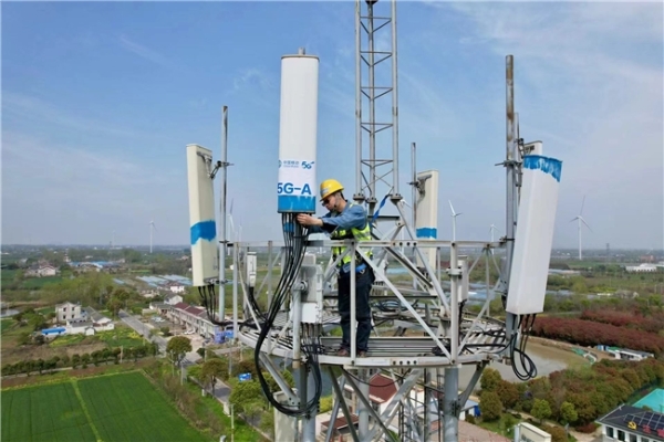江苏移动万兆领航、5G-A全域智联、算力底座全国领先