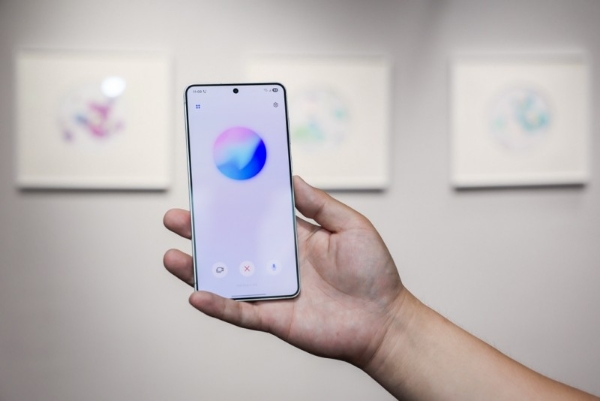  轻薄机身“不简单” 三星Galaxy S25 Edge旗舰体验“不打折”