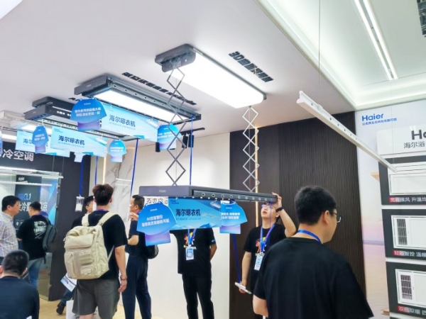 海尔顶装集成亮相嘉兴吊顶展，以全屋顶墙解决方案引领行业新风向