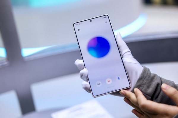从生产力到情绪价值 三星Galaxy S25系列树立AI手机新范式