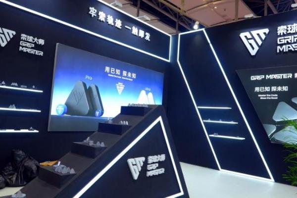 杆锋体育引领台球产业新风尚，牛壮夺冠再添荣耀