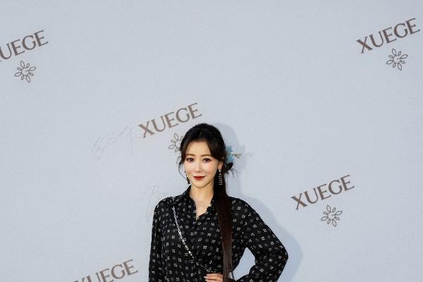 秀场解析：致敬经典赫本风 与XUEGE共绎优雅新篇