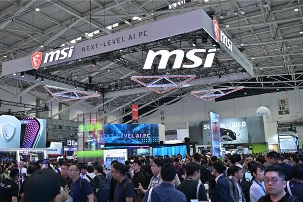 微星笔记本精彩Computex 2025：体验创新合作、CLAW新品进化