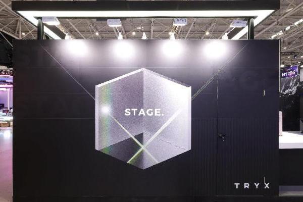 TRYX创氪星系COMPUTEX 2025现场热点直击： 全球首创、首发L型双屏舞台水冷“STAGE” 