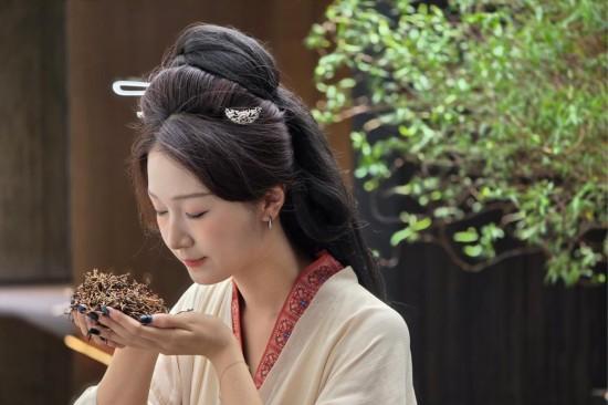  轻松拍出氛围感人像大片 三星Galaxy S25 Ultra用影像说话