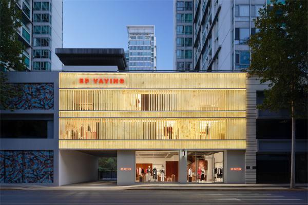  EP雅莹北京华贸旗舰店：在京城心脉处书写东方美学的现代篇章