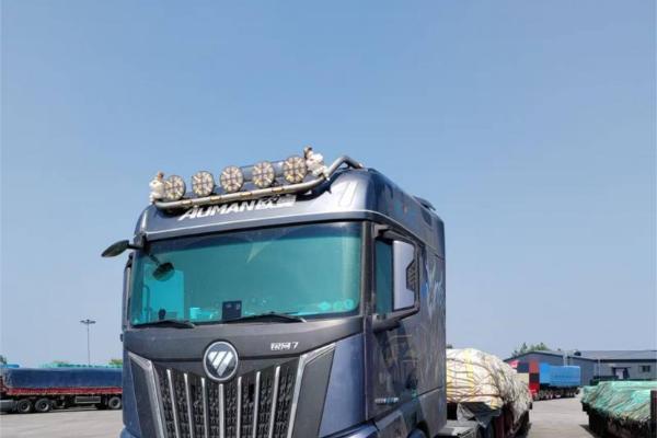  首月就跑12000公里+！欧曼银河7燃气车：高师傅穿山越疆的得力战车