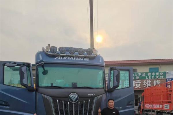  首月就跑12000公里+！欧曼银河7燃气车：高师傅穿山越疆的得力战车