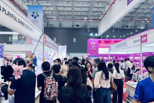 ABC&MOM越南展“玩”出新高度，潮玩席卷、AI加持、网红空降引领东盟市场“新潮流”！