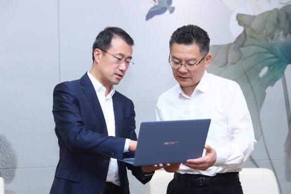 华为终端CEO何刚回母校西电：每一位师生都是改变世界的种子