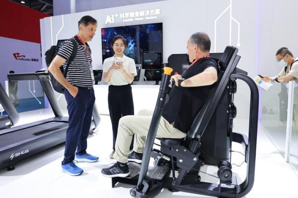 2025中国体博会震撼发布：舒华体育AI 科技创新产品引关注 
